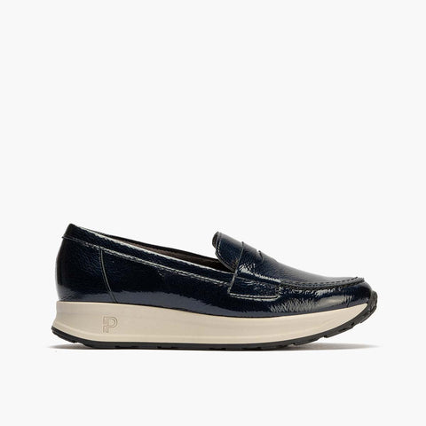 Moccasin brevet des femmes de la couleur des femmes