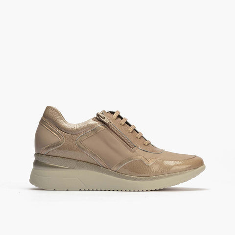 Chaussure sportive en cuir breveté pour la pierre de couleur des femmes