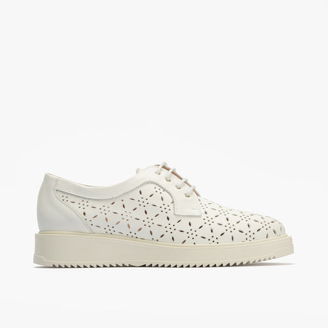 Bluche con picados mujer en piel napa BLANCO