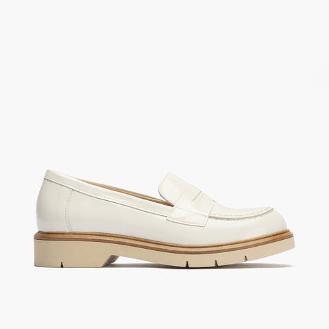 Mocasin mujer en piel charol BLANCO