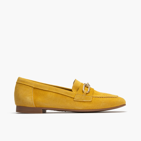 Mocasin con adorno metal mujer en serraje AMARILLO