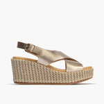 Sandalia alta cruzada mujer con hebilla en piel laminado ORO