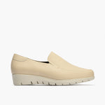 Cale de mocassin de chaussures bas avec texture crème