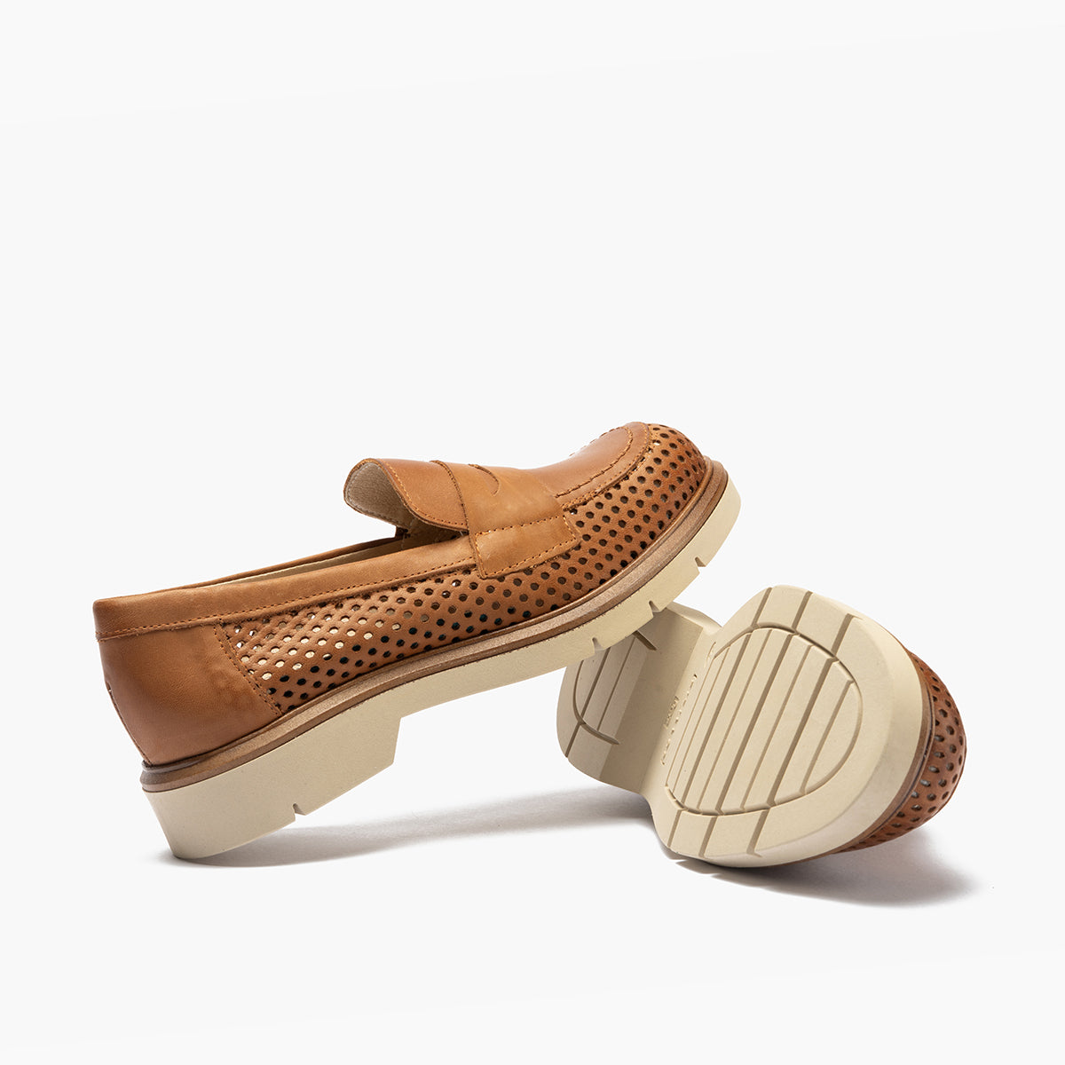 Mocasin oxford con picados mujer en piel napa CUERO