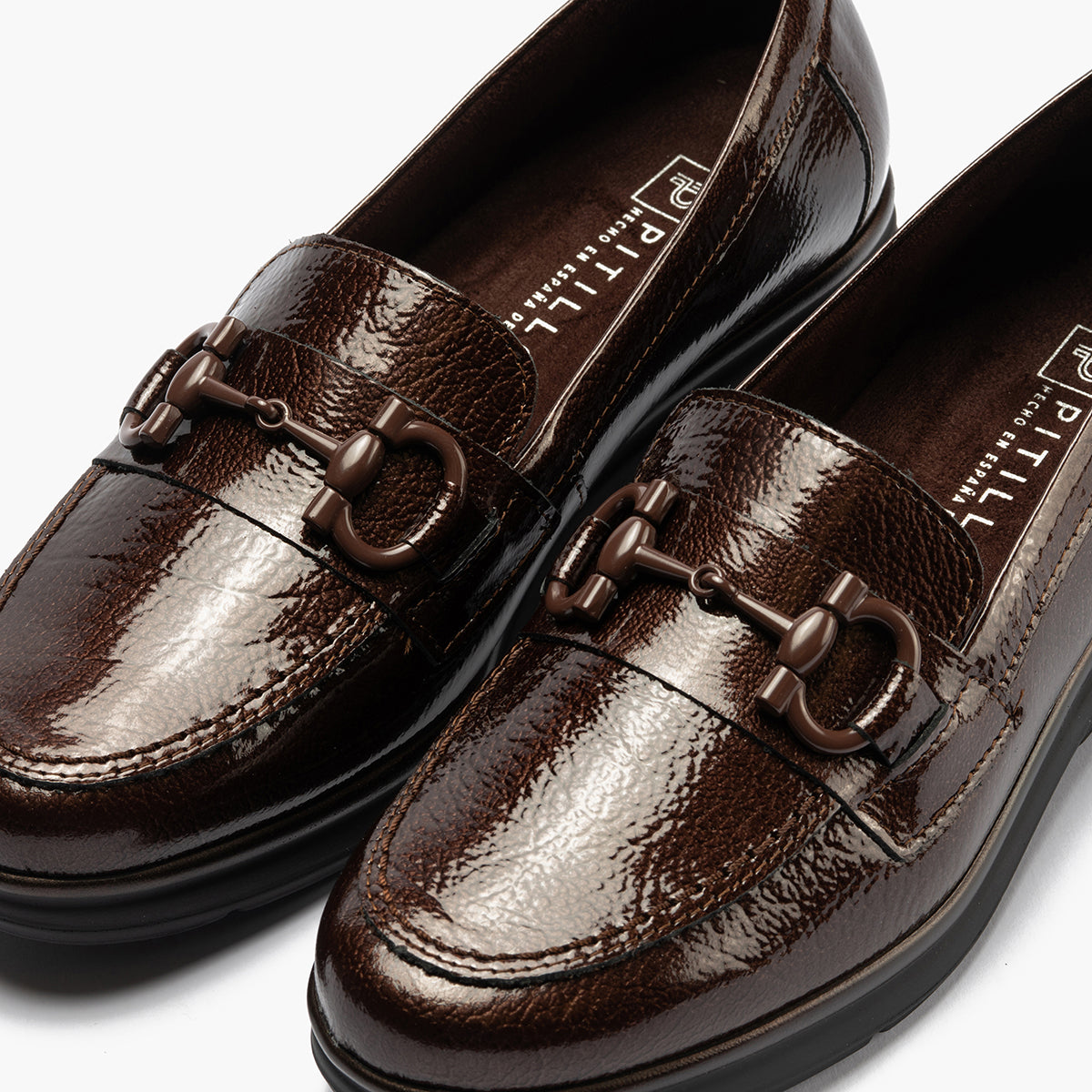 Mocasín con Adorno en charol de mujer color marron