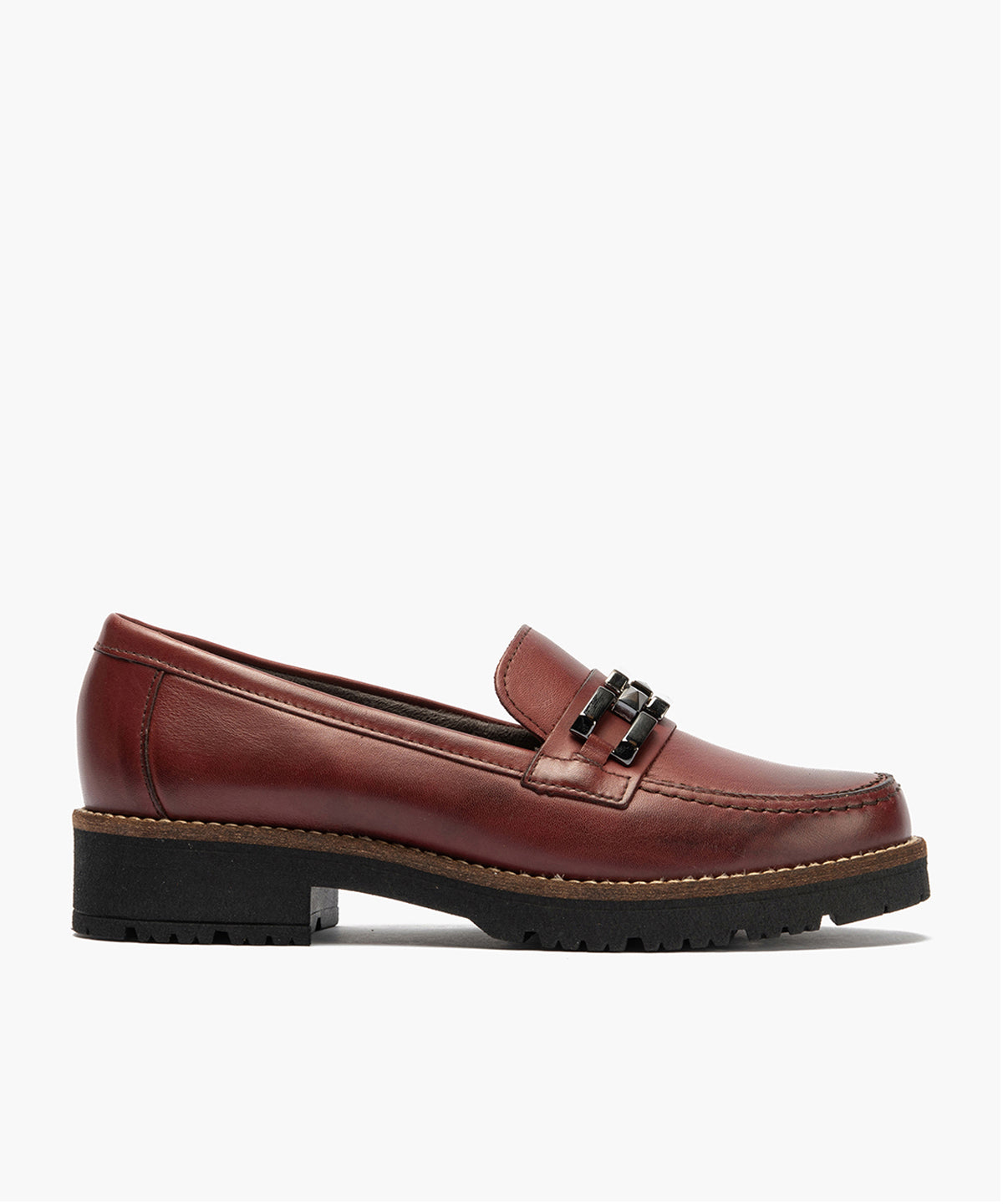 Mocasín en Napa con adorno de mujer color burdeos