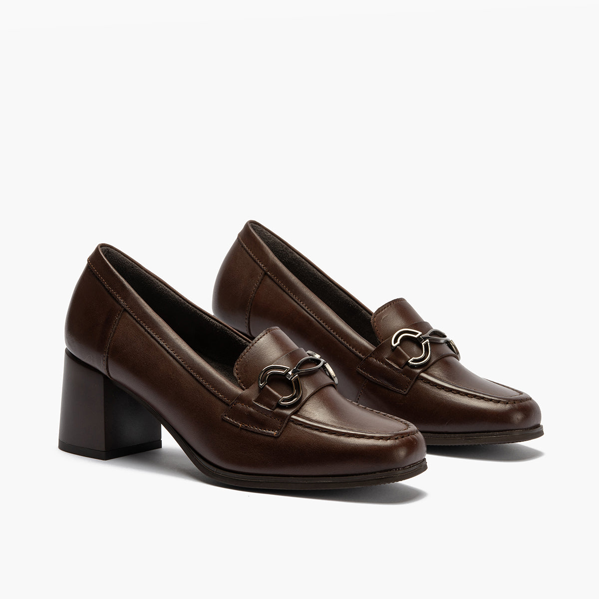 Mocasín en Napa con adorno de mujer color marron