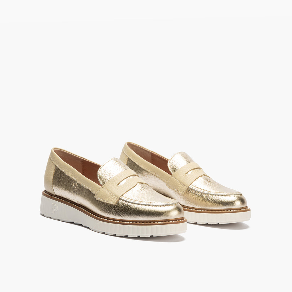 Zapato mocasín con antifaz en piel napa bombeada Oro