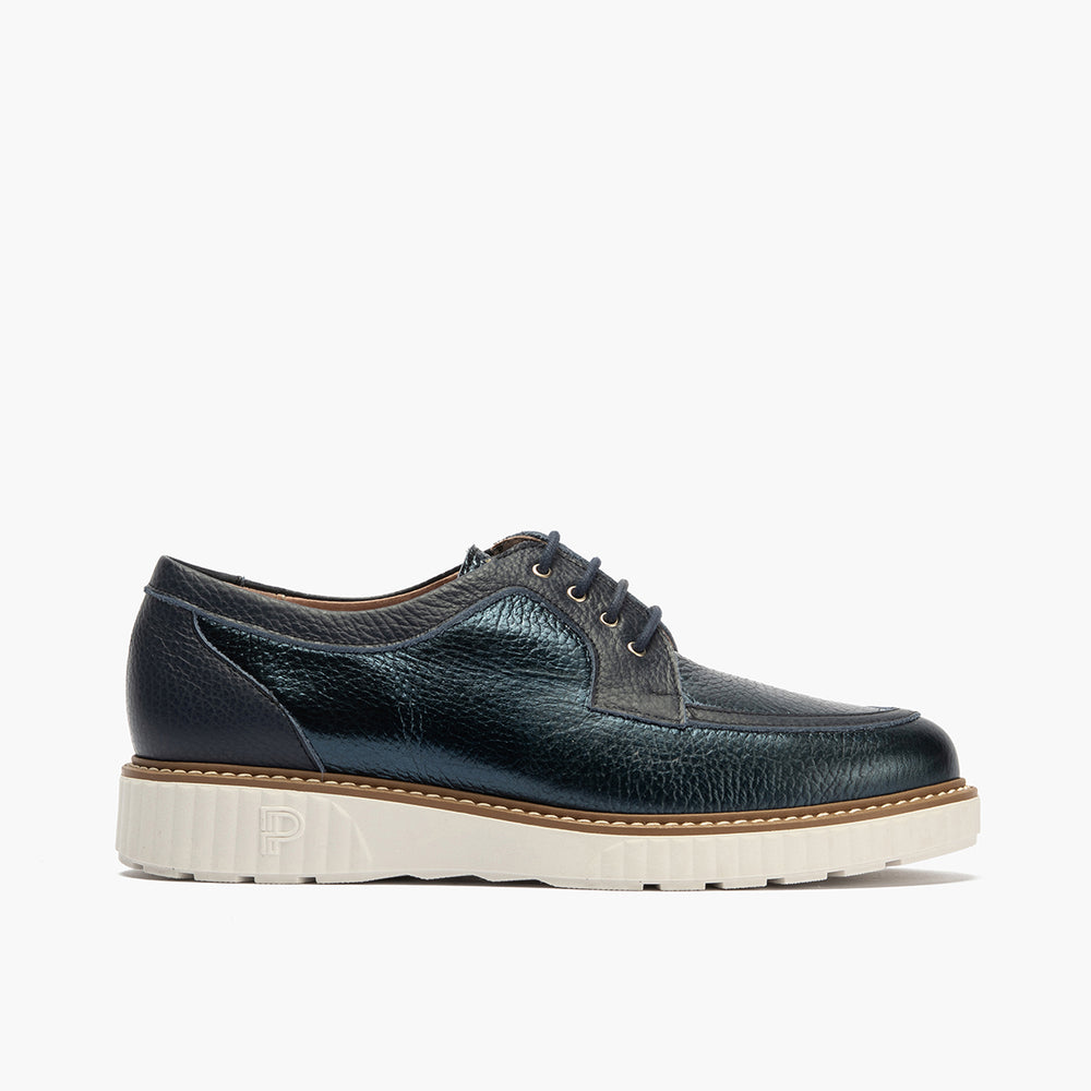 Zapato blucher con cordones y reflejos brillantes Marino