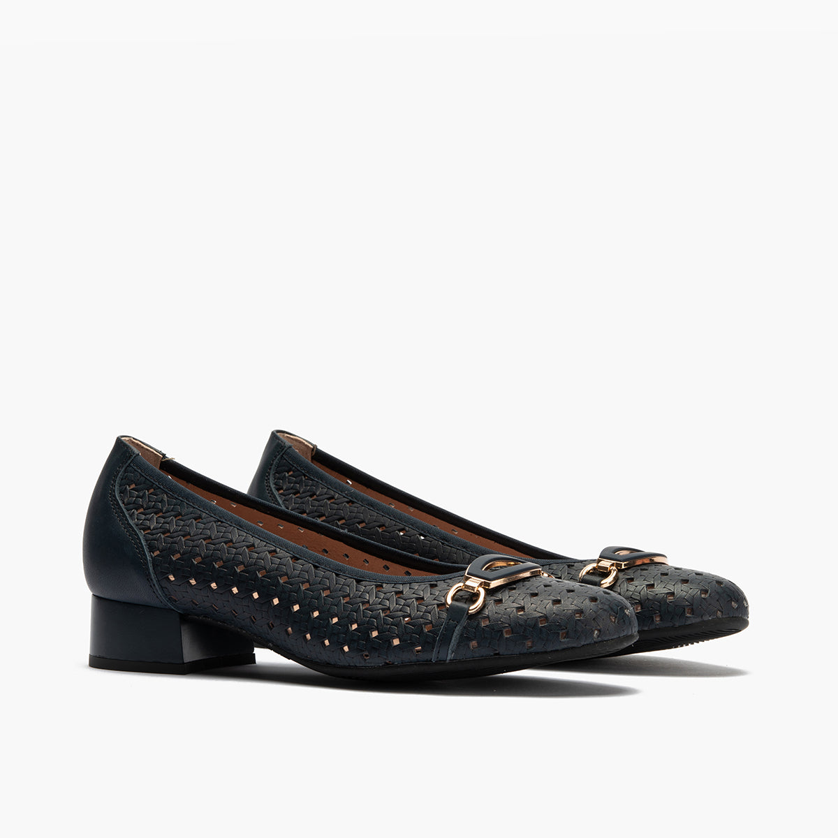 Zapato salón con adorno y tacón bajo, con punta redonda Marino