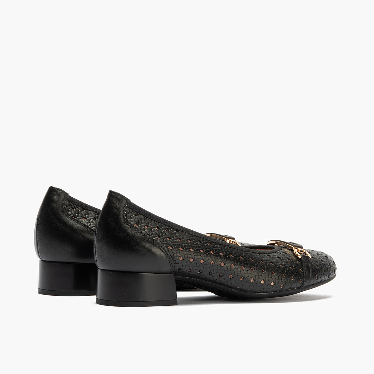 Zapato salón con adorno y tacón bajo, con punta redonda Negro