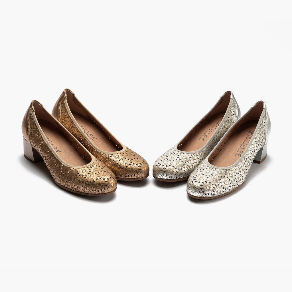Zapato salón con tacón medio, en piel fantasía perforada Plata
