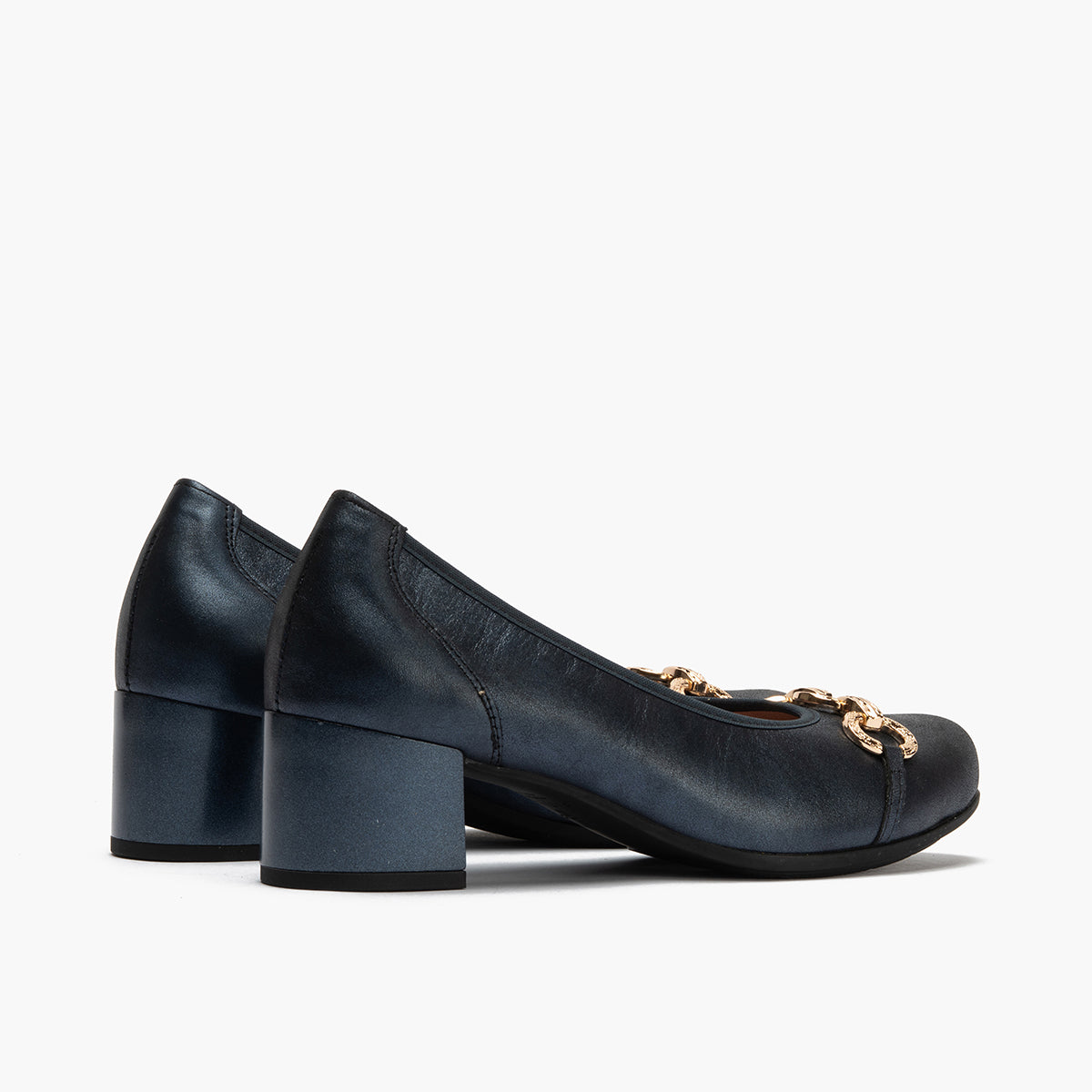 Zapato salón con tacón medio y adorno, en piel brillante Marino