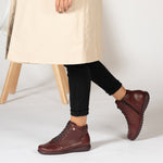 Botín Deportivo Mujer con Elásticos Burdeos