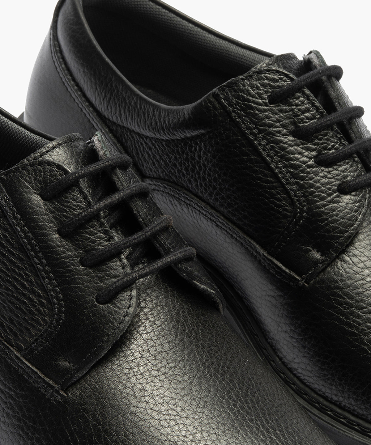 Zapato Blucher Hombre Piel Bombeada Negro