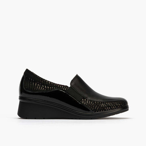 Black Women's Gucci Black Shoe