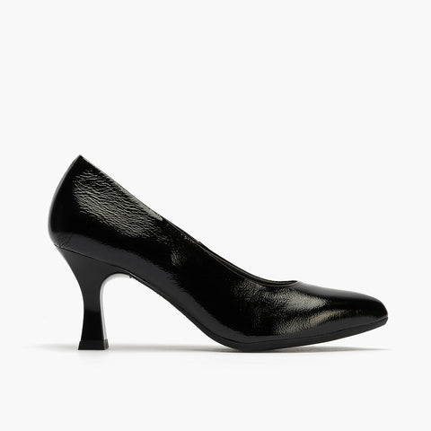 Patent lounge shoe for black women