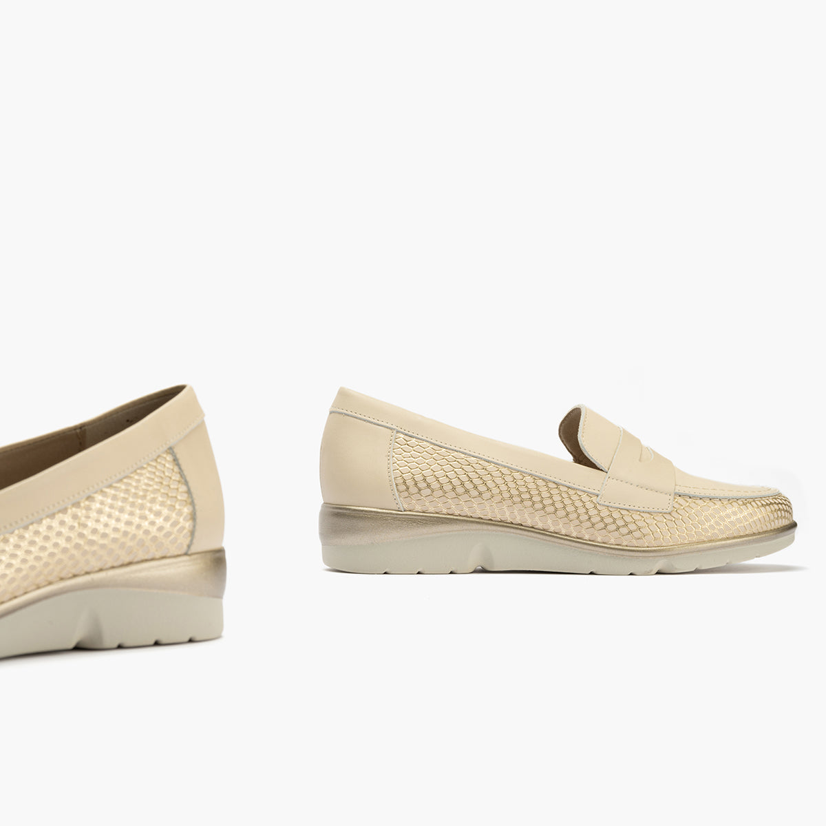 Mocasin mujer en piel combinada ORO
