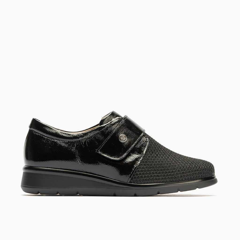 Blucher con rejilla mujer con velcro en piel charol NEGRO