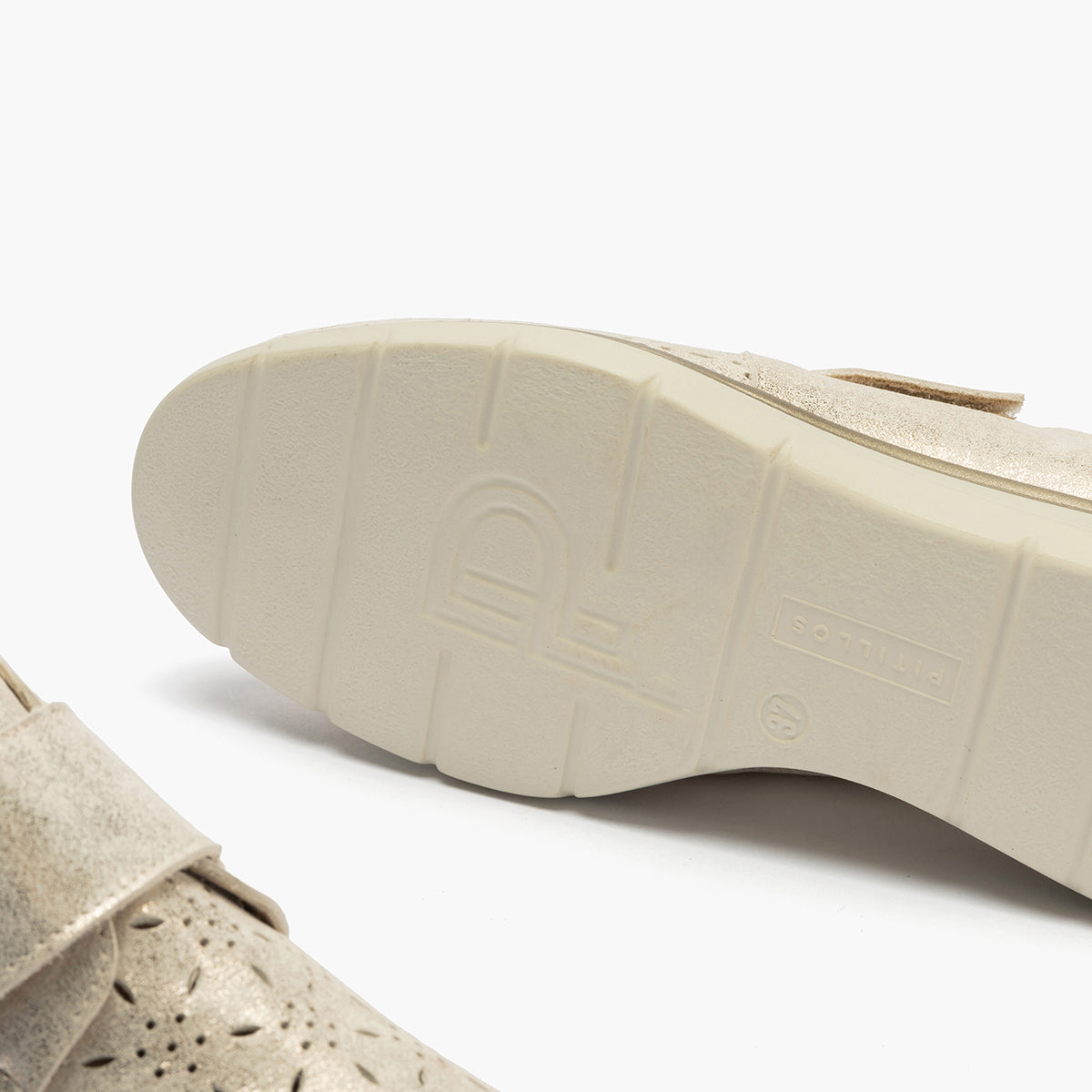 Blucher con picados mujer con velcro en piel fantasía ORO