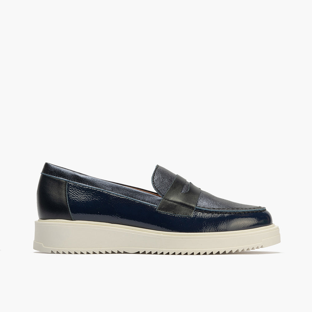 Mocasin con picados mujer en piel napa MARINO