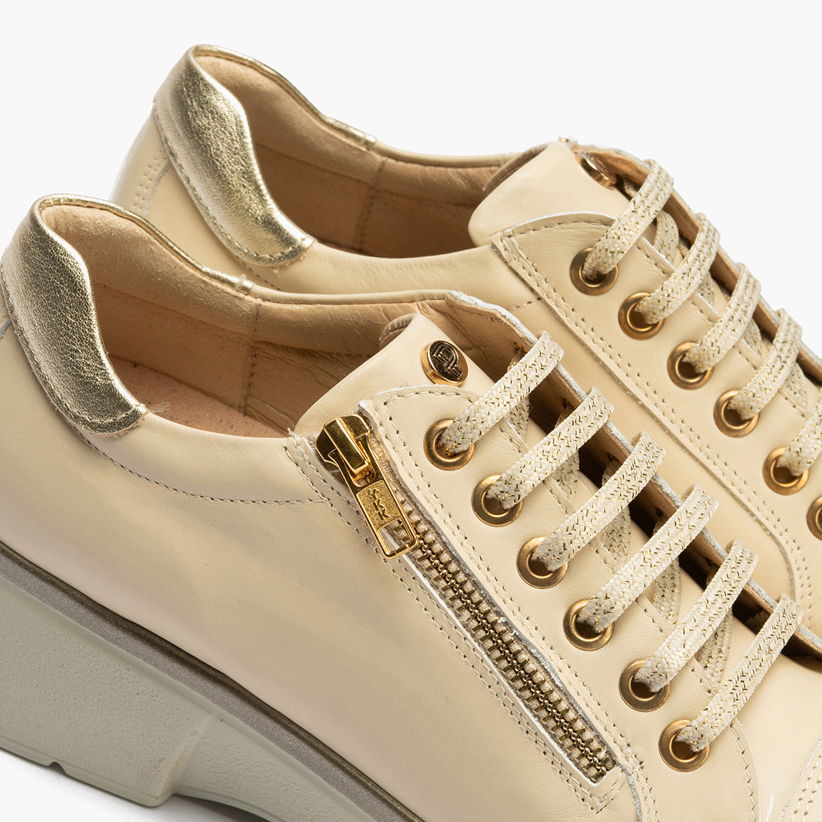 Basket mujer con cremallera en piel napa CREMA