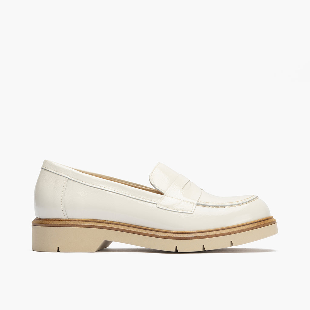 Mocasin mujer en piel charol GLACIAL