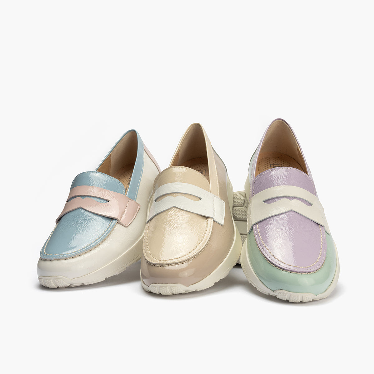 Mocasin multicolor mujer en piel charol BEIGE