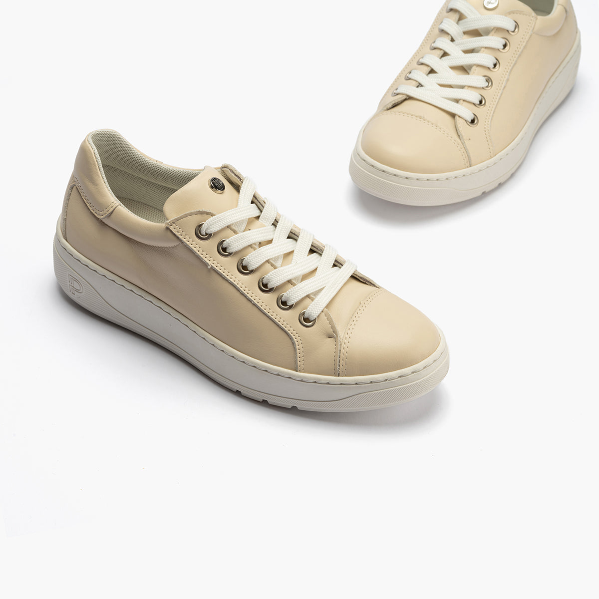 Basket mujer en piel napa CREMA
