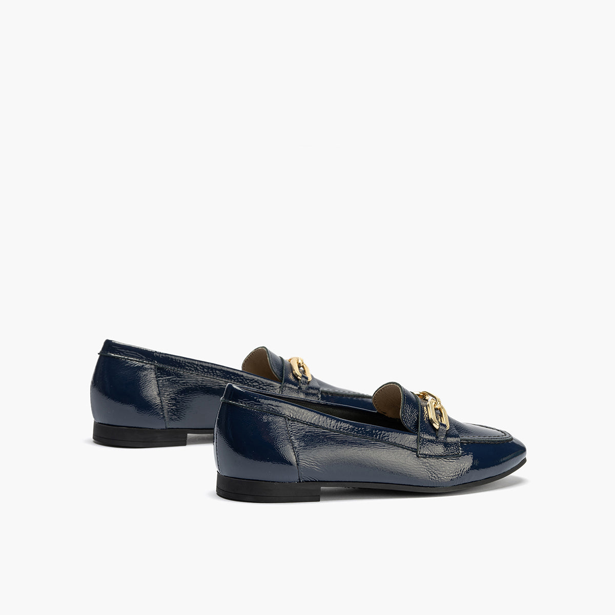Mocasin plano con adorno metal mujer en piel charol MARINO