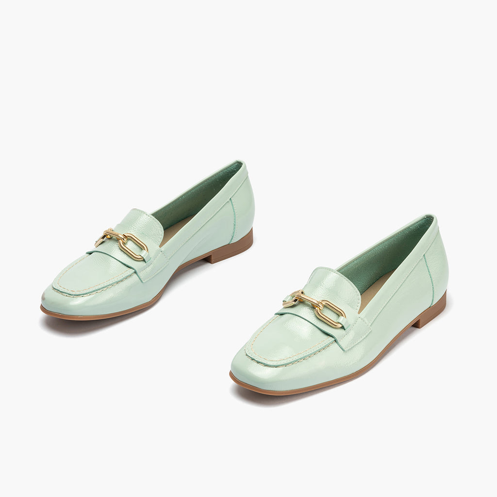Mocasin plano con adorno metal mujer en piel charol TURQUESA