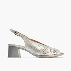 Sandalia con picados mujer con hebilla en piel laminado PLATA