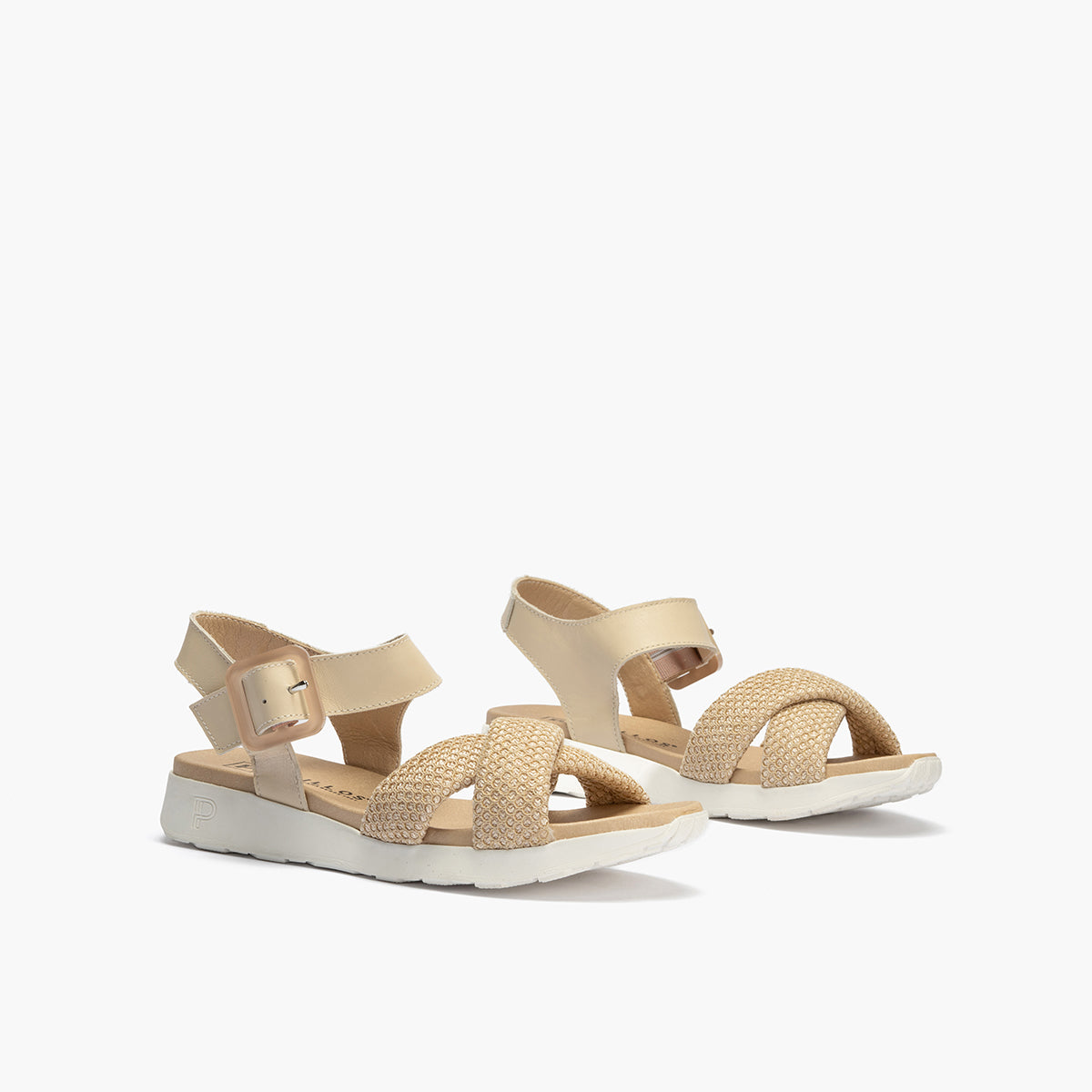 Sandalia pala cruzada mujer con hebilla en rejilla y piel napa CREMA