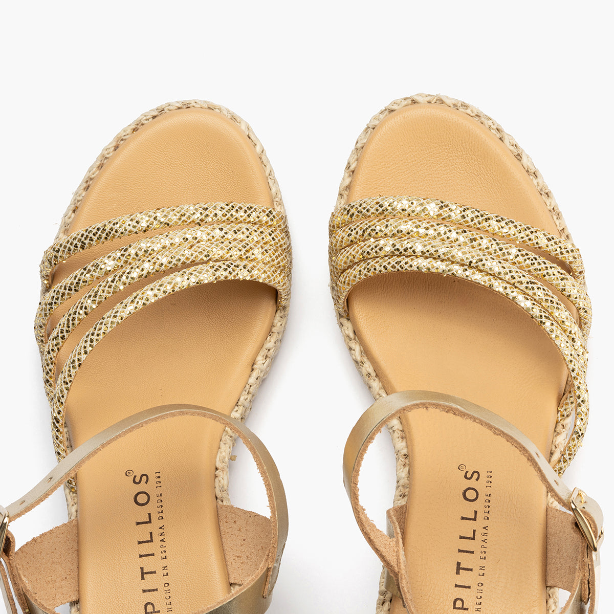 Sandalia pala tiras mujer con hebilla en glitter ORO