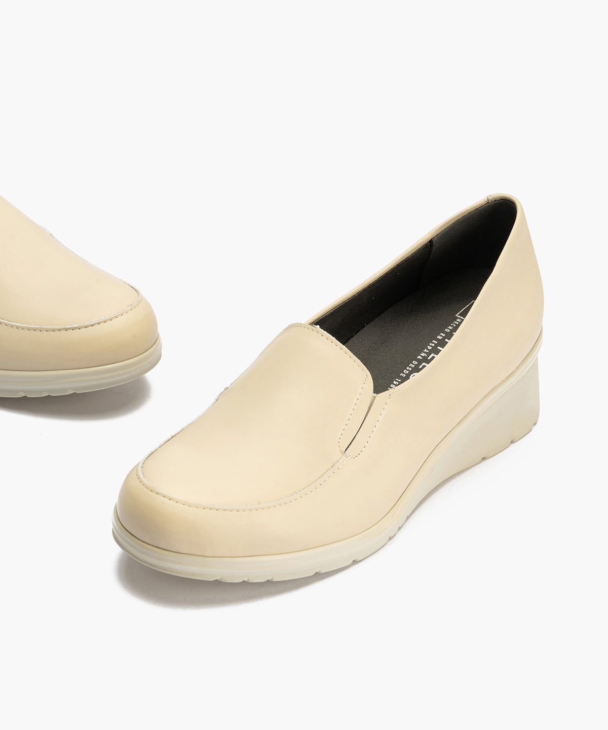 Mocasín Mujer Cuña Media Beige