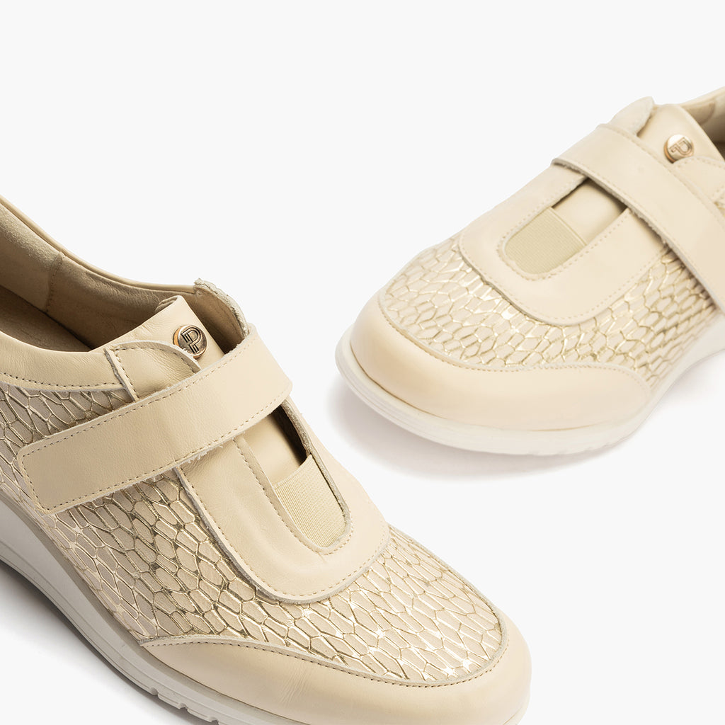 Deportivos mujer con velcro en piel combinada CREMA