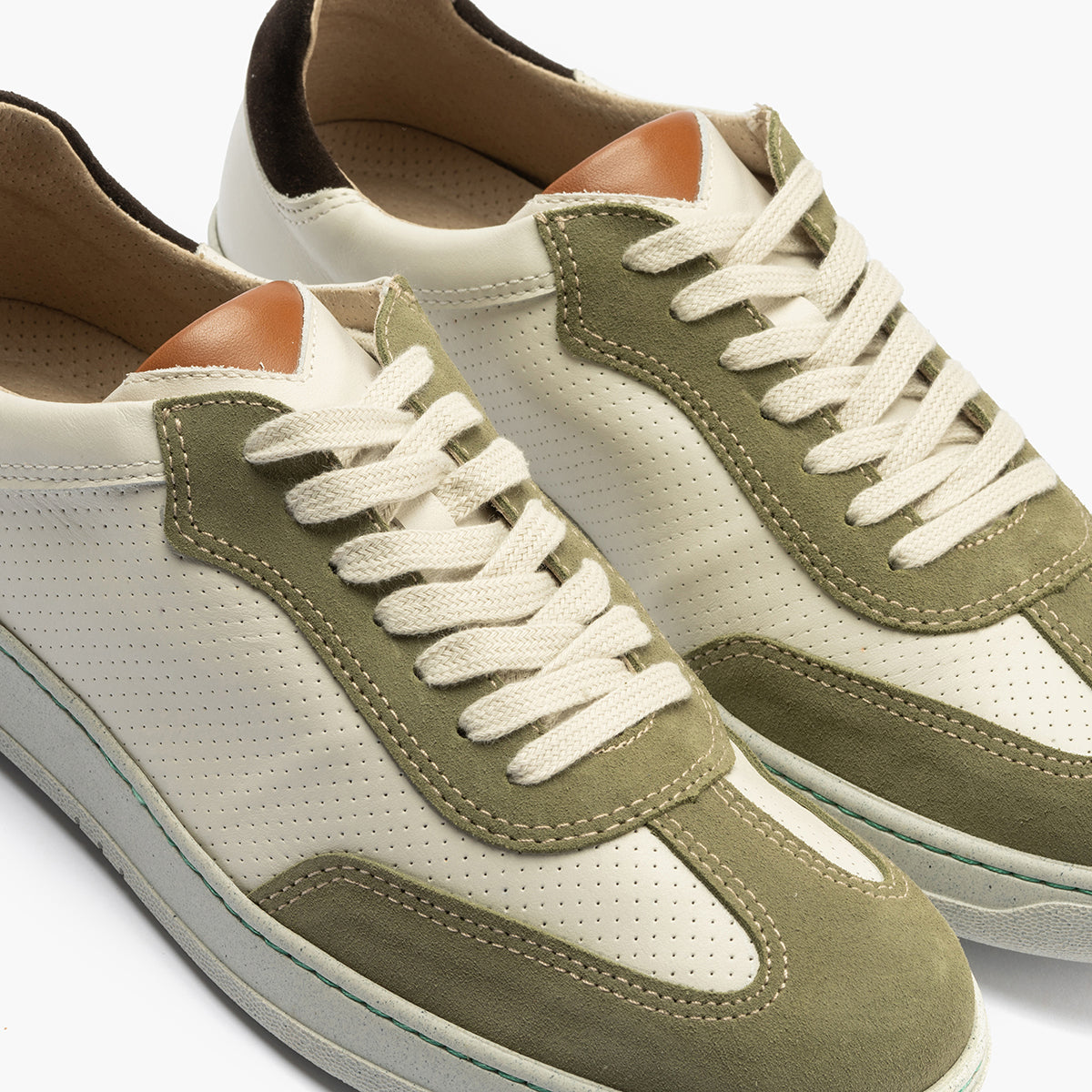 Deportivo hombre serraje combinado con piel VERDE