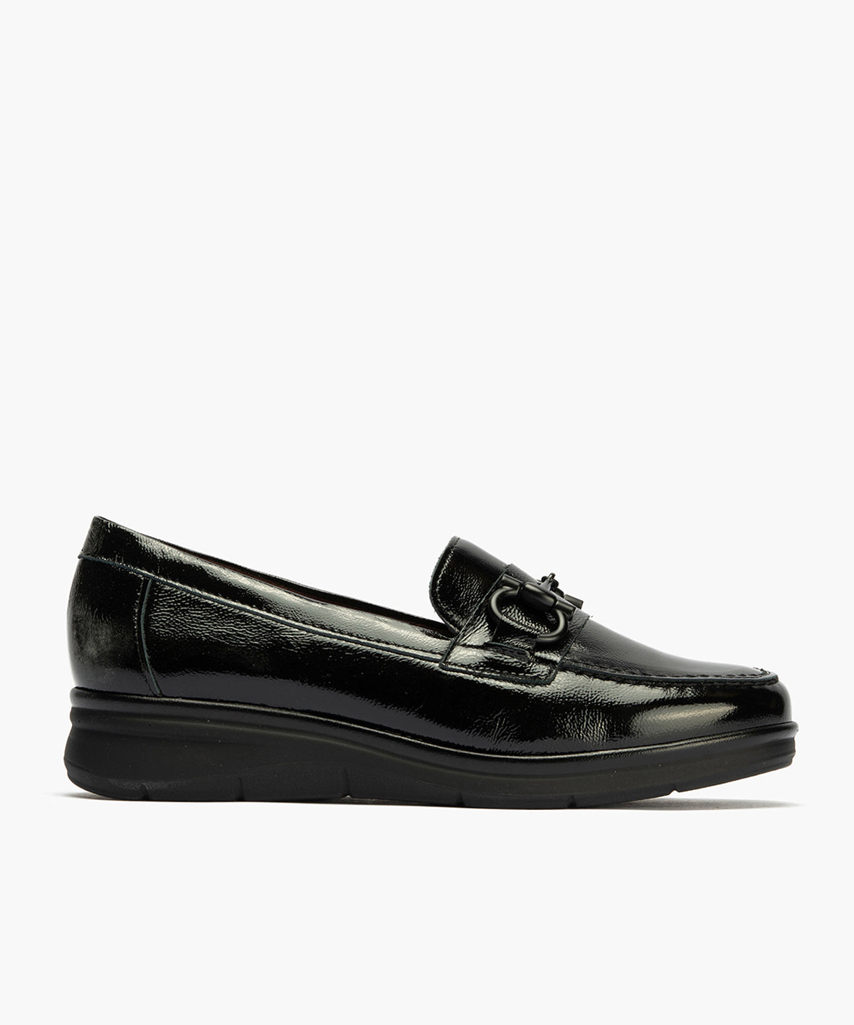 Mocasín con Adorno en charol de mujer color negro