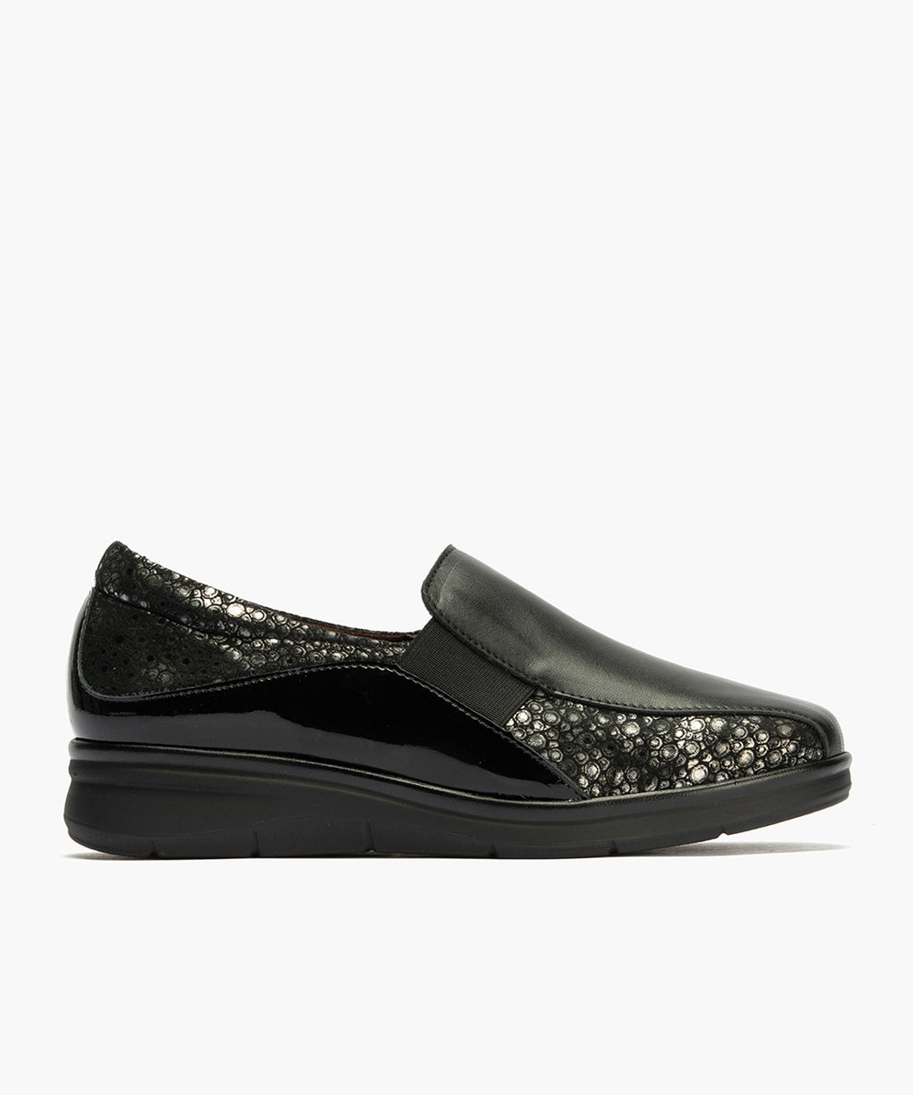 Manoletina Gucci Elásticos de mujer color negro
