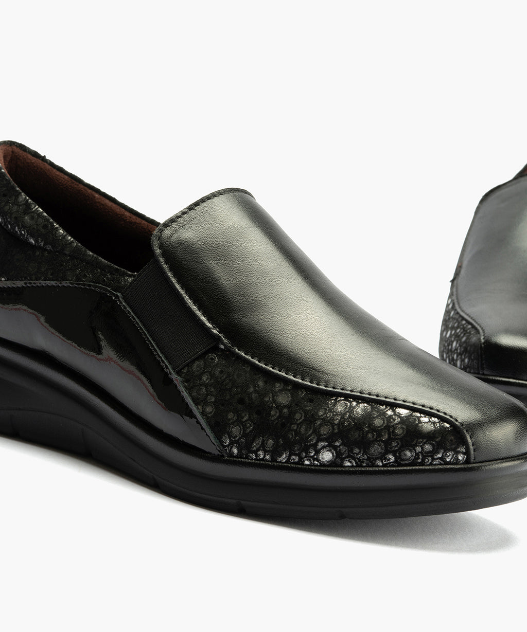 Manoletina Gucci Elásticos de mujer color negro