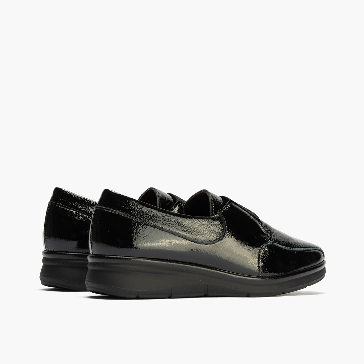 Blucher con Elástico en charol de mujer color negro