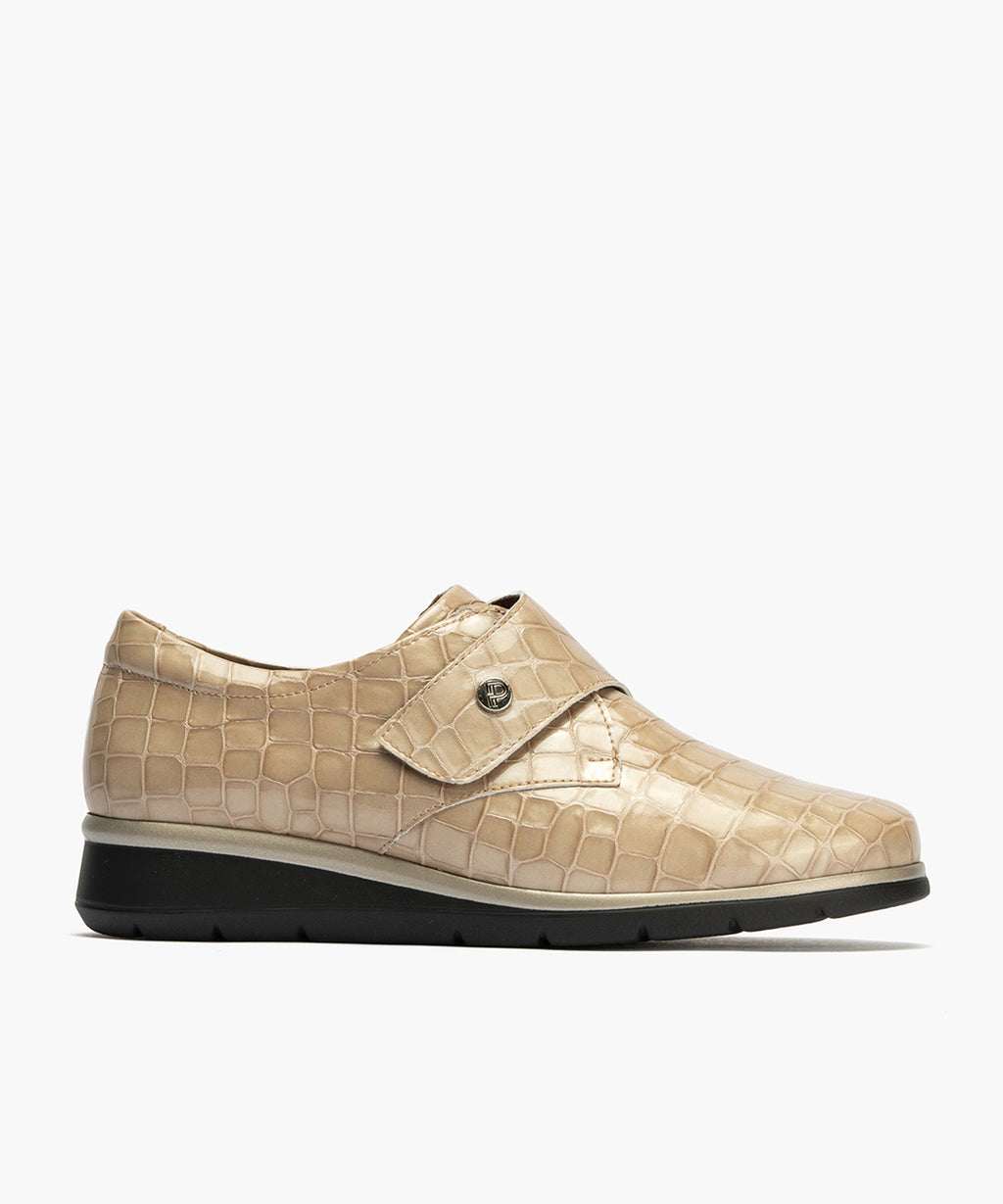 Blucher Correa en Coco de mujer color piedra