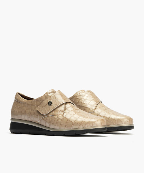 Blucher Correa en Coco de mujer color piedra