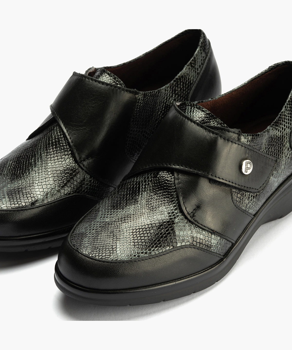 Blucher Piel con velcro de mujer color negro