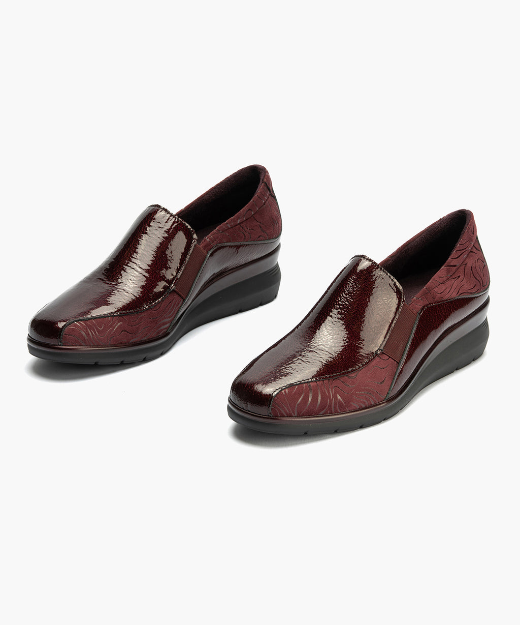 Abotinado Gucci con elásticos de mujer color burdeos