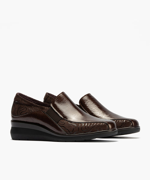 Abotinado Gucci con elásticos de mujer color marron