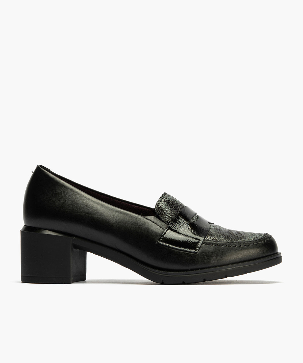 Mocasín con tacón de mujer color negro