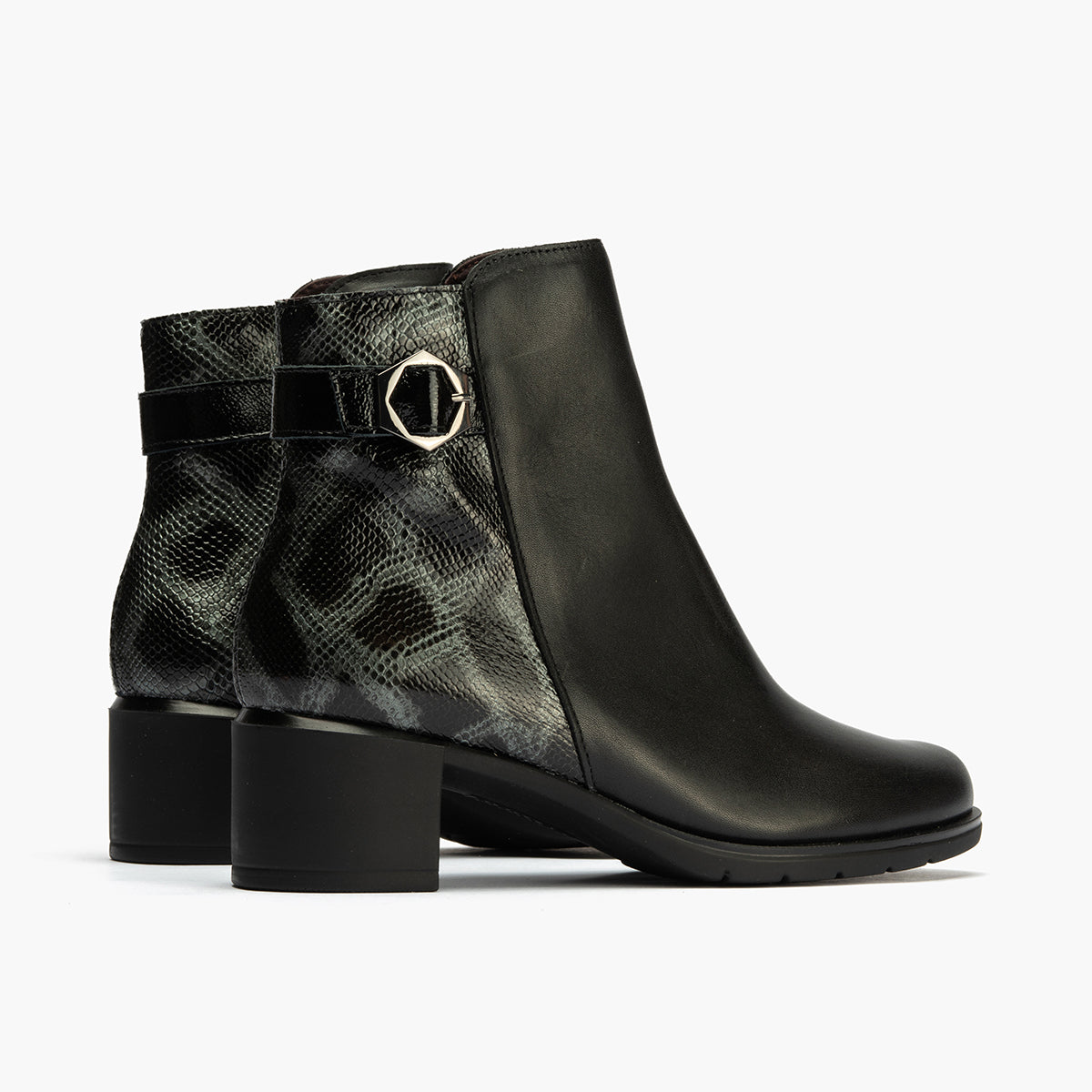 Botin en napa de mujer color negro