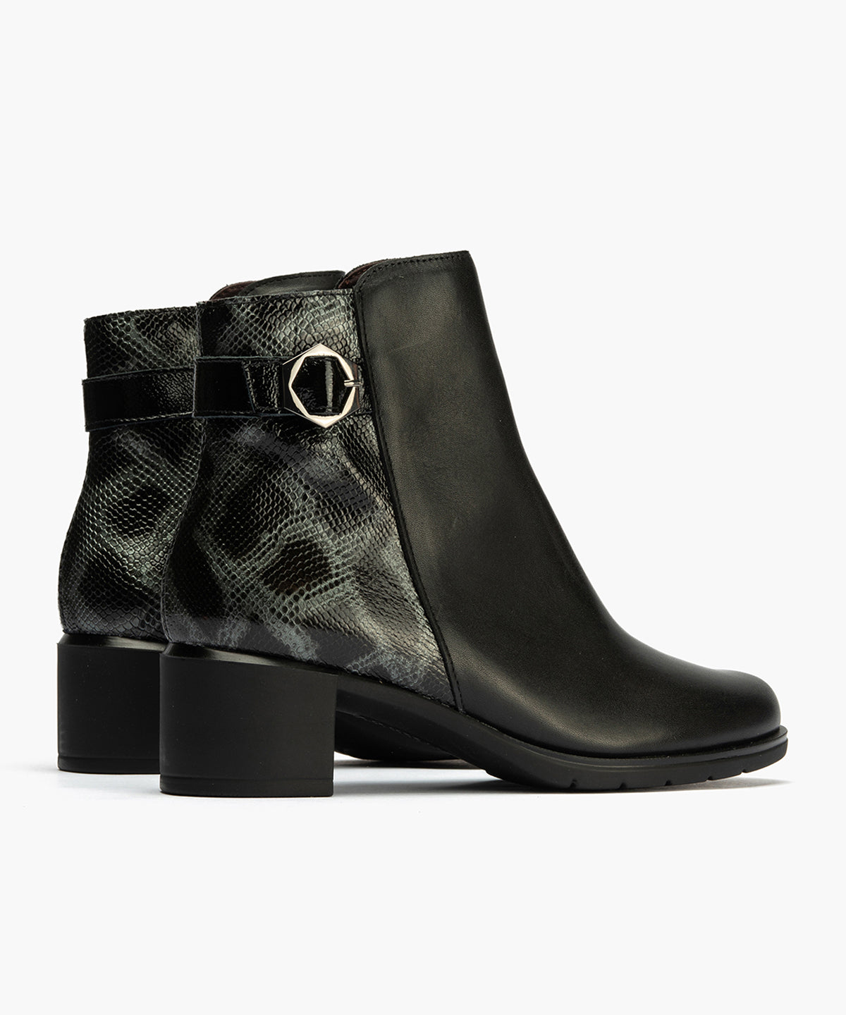 Botin en napa de mujer color negro