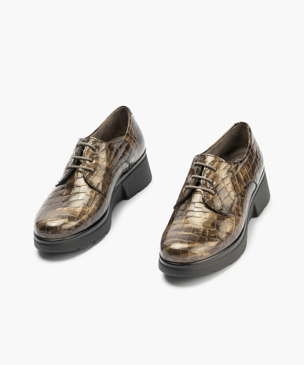 Blucher en Coco con cordones de mujer color humo